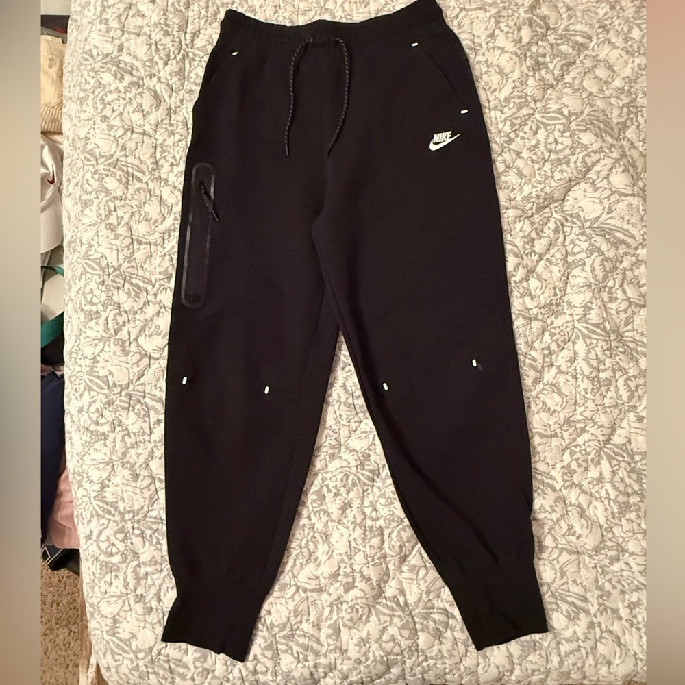 Nike Tech Women’s joggers, medium